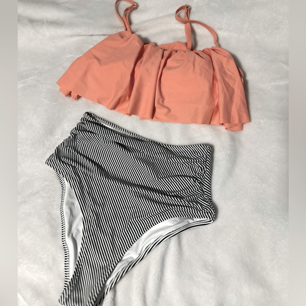 Peach and black and white swim set. High waisted scrunch bottoms!